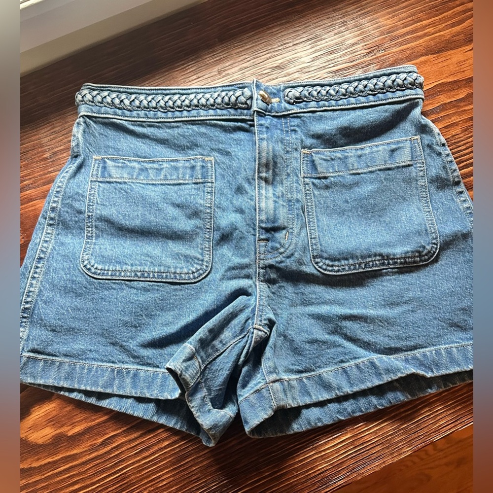 Madewell x Lisa Says Gah shorts